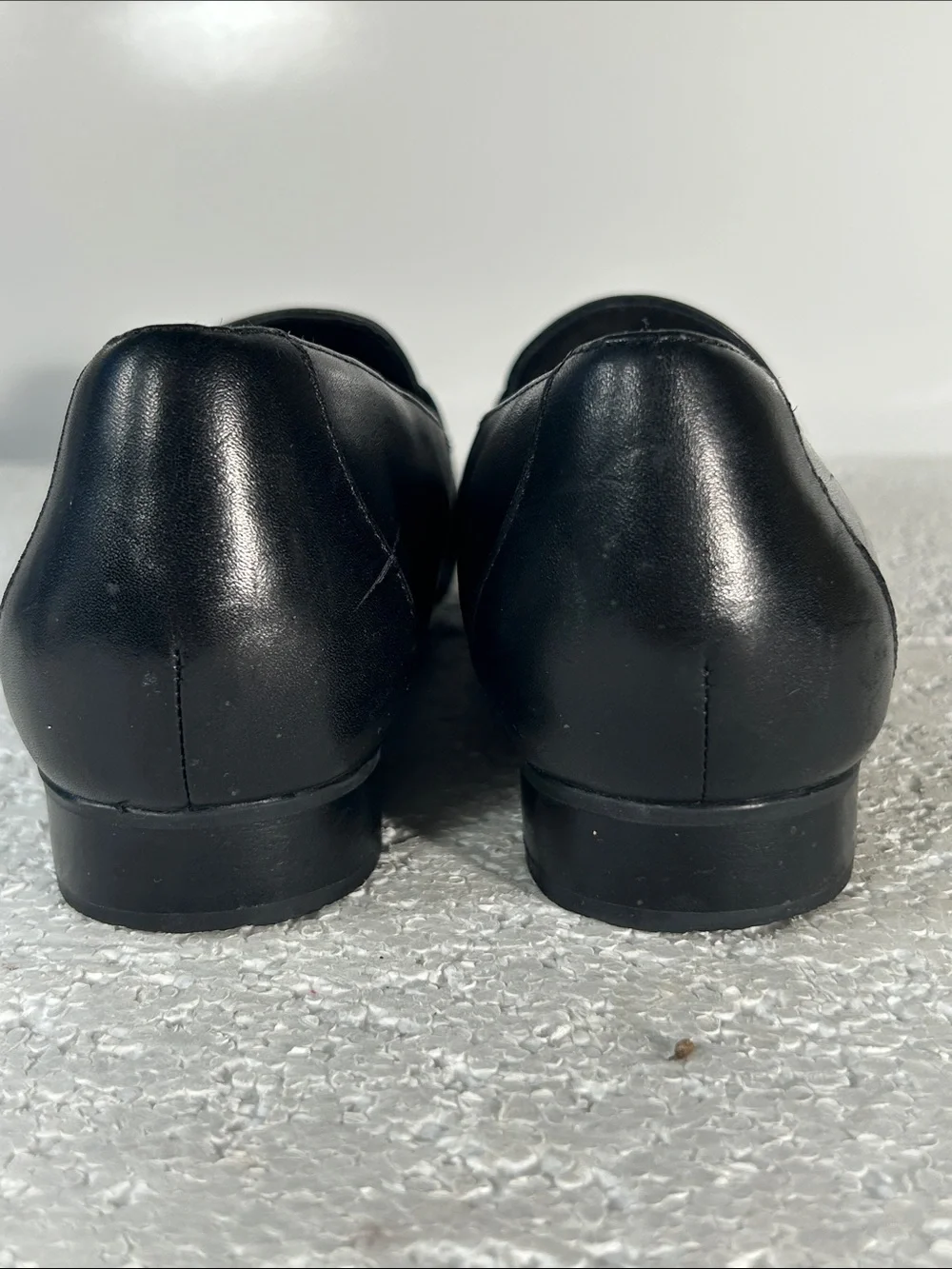 Unstructured By Clarks SZ9 Black Leather Penny Loafer Timeless Office Academia
